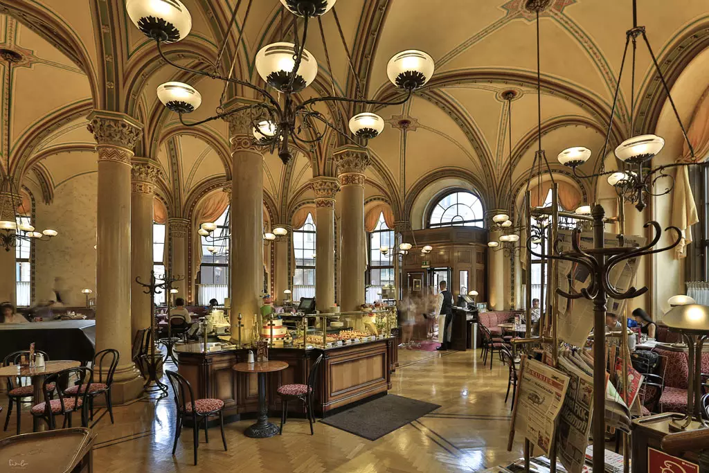 Exploring the Best Coffee Shops in Vienna