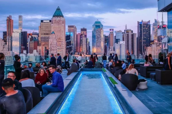 Exploring New York City’s Must-Try Rooftop Bars and Restaurants