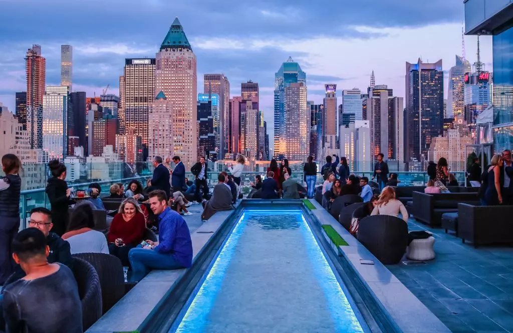 Exploring New York City’s Must-Try Rooftop Bars and Restaurants