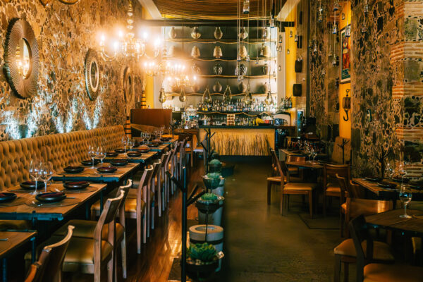Limosneros: Redefining Mexican Cuisine in the Heart of CDMX Limosneros: Redefining Mexican Cuisine in the Heart of CDMX